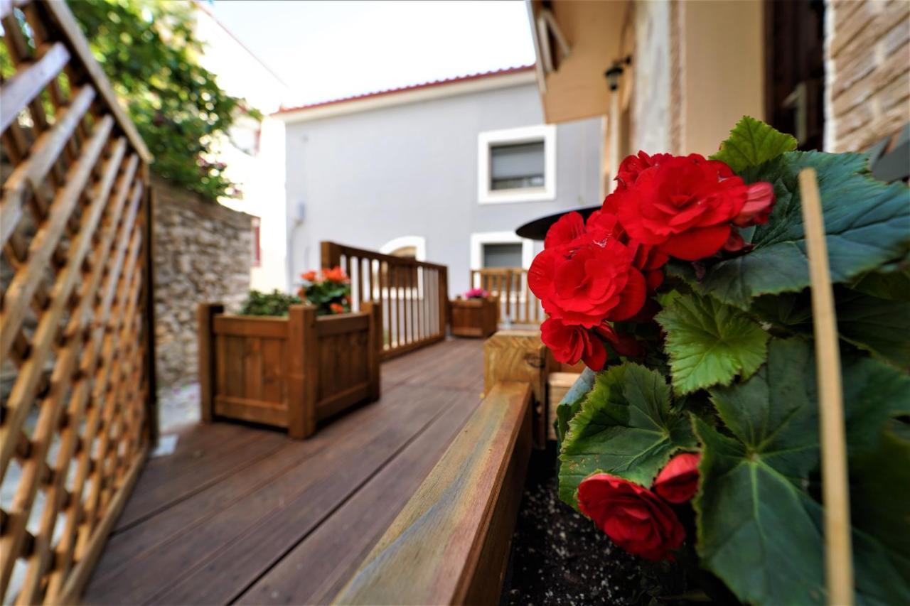 Hotel Tourist Parga Exterior foto